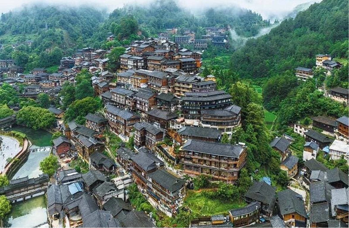 Quý Châu – Bức tranh thiên nhiên kỳ vĩ và văn hóa đa sắc tộc.